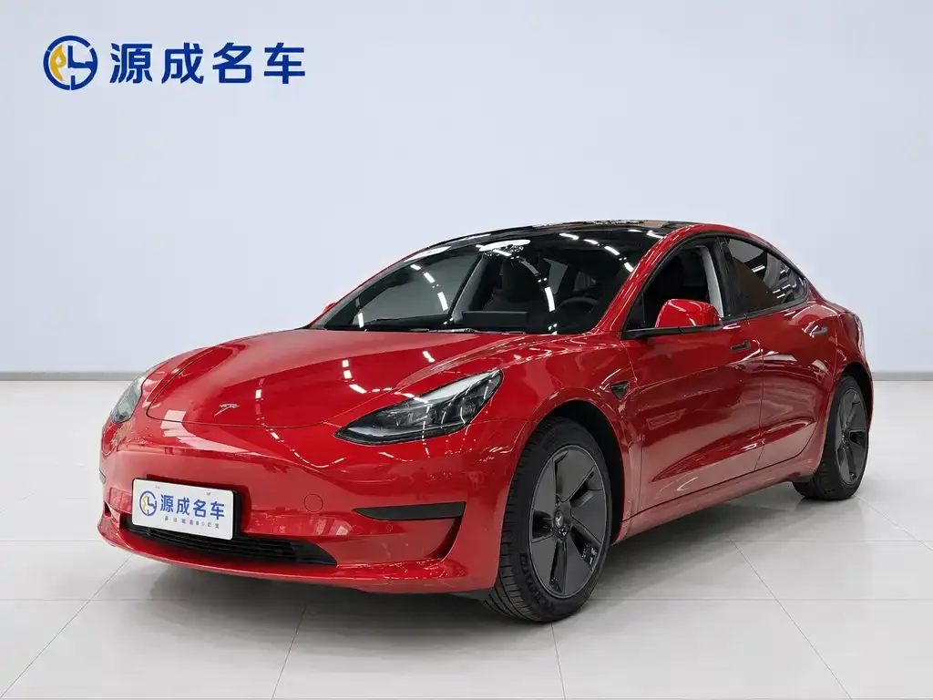 Tesla Model 3 — фото 1