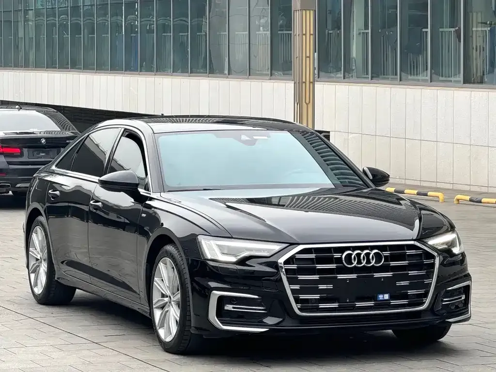 Audi A6L — фото 8