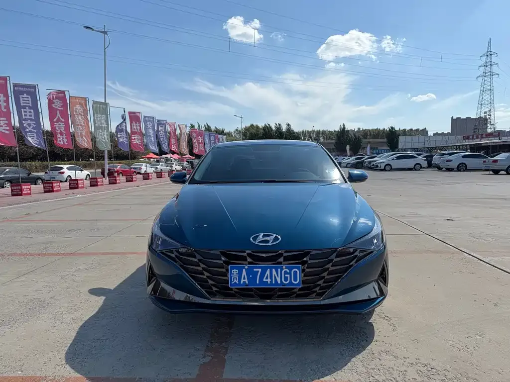Hyundai Elantra — фото 4
