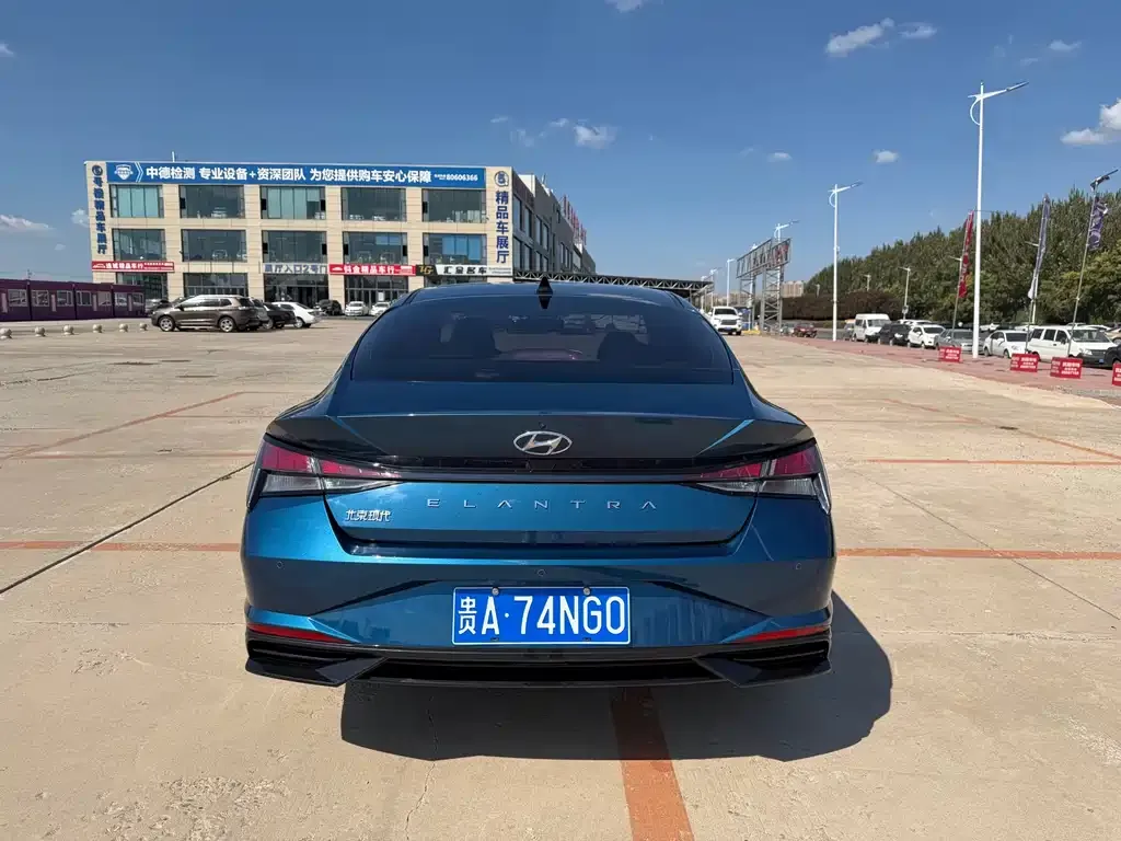 Hyundai Elantra — фото 9