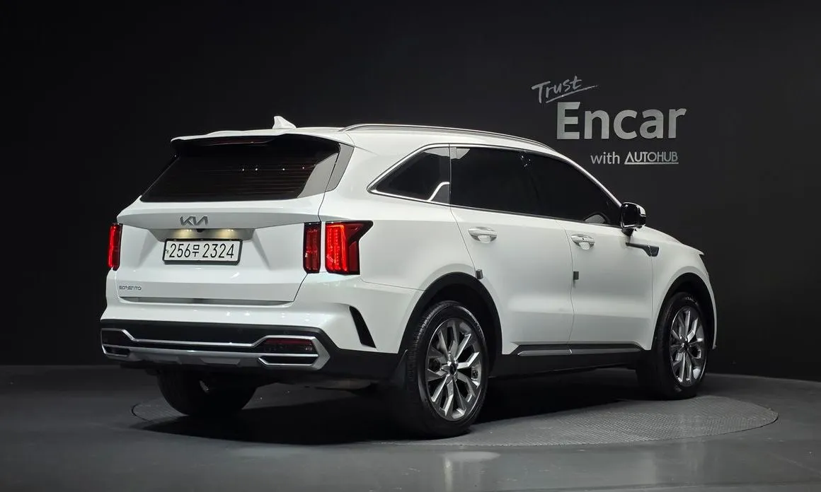 Kia Sorento — фото 6