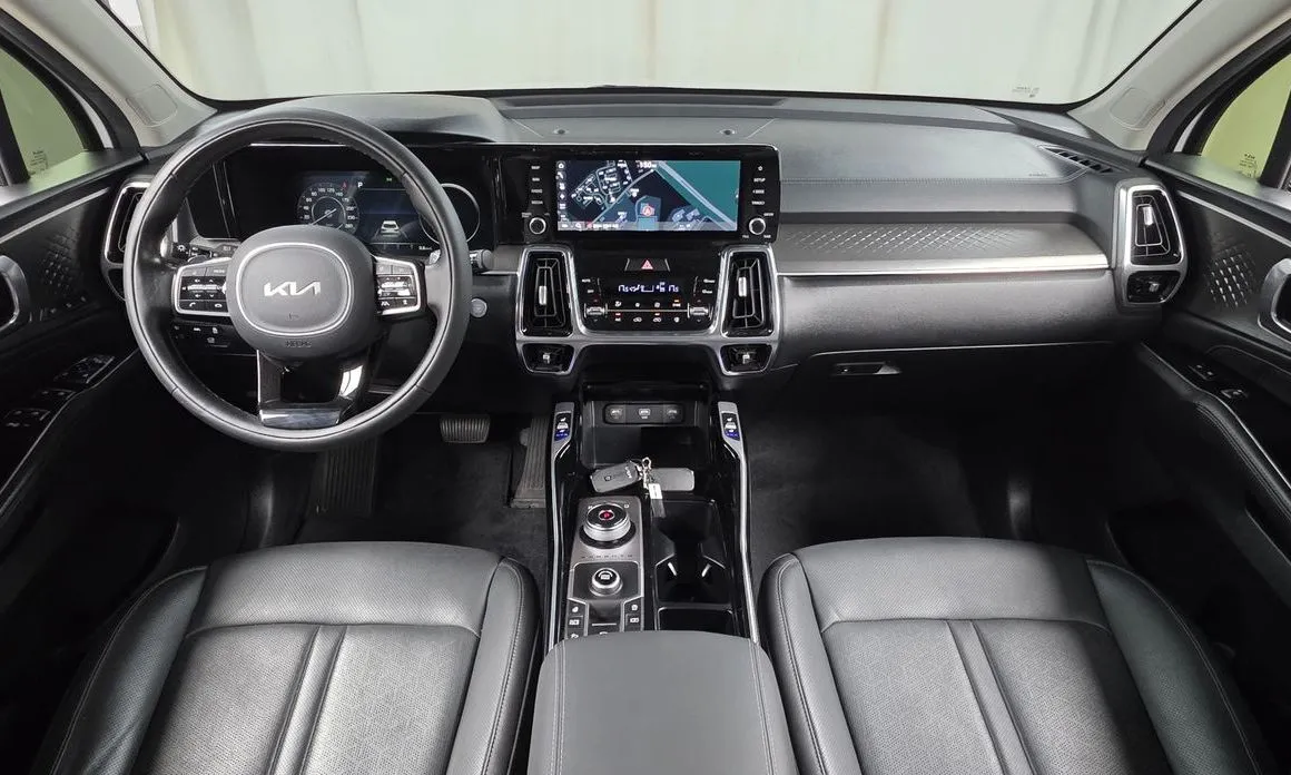 Kia Sorento — фото 8