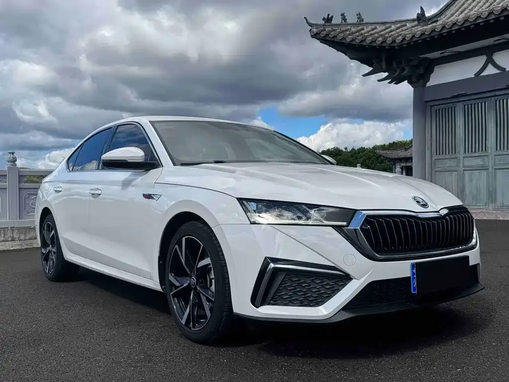Skoda Octavia — фото 4