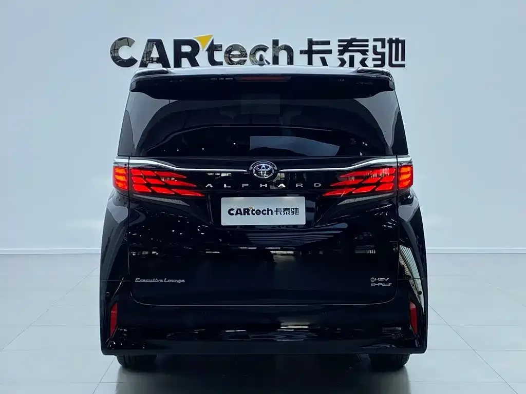 Toyota Alphard — фото 2