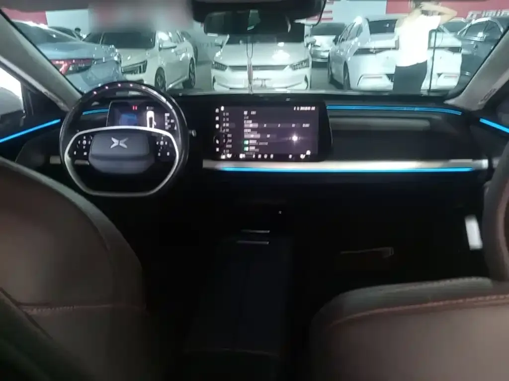 XPeng P7 — фото 10
