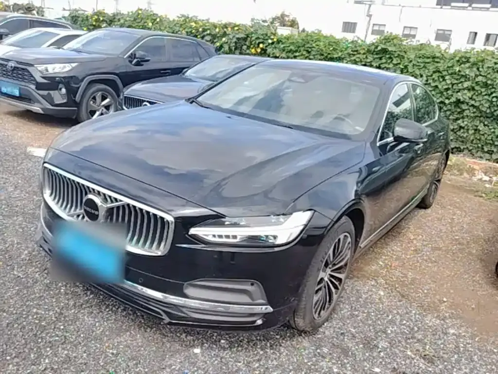 Volvo S90 — фото 1