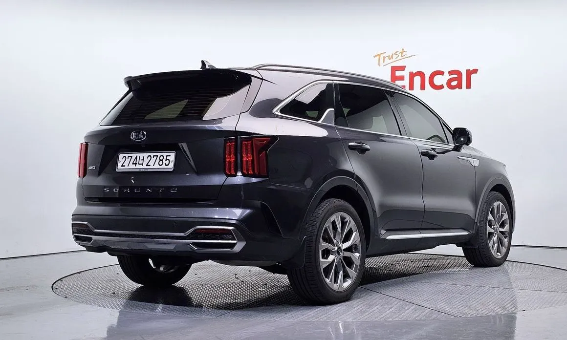 Kia Sorento — фото 6