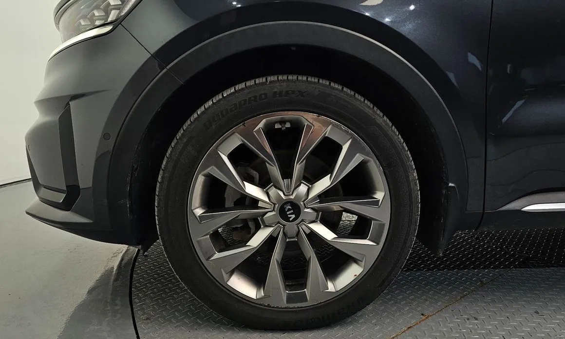 Kia Sorento — фото 4