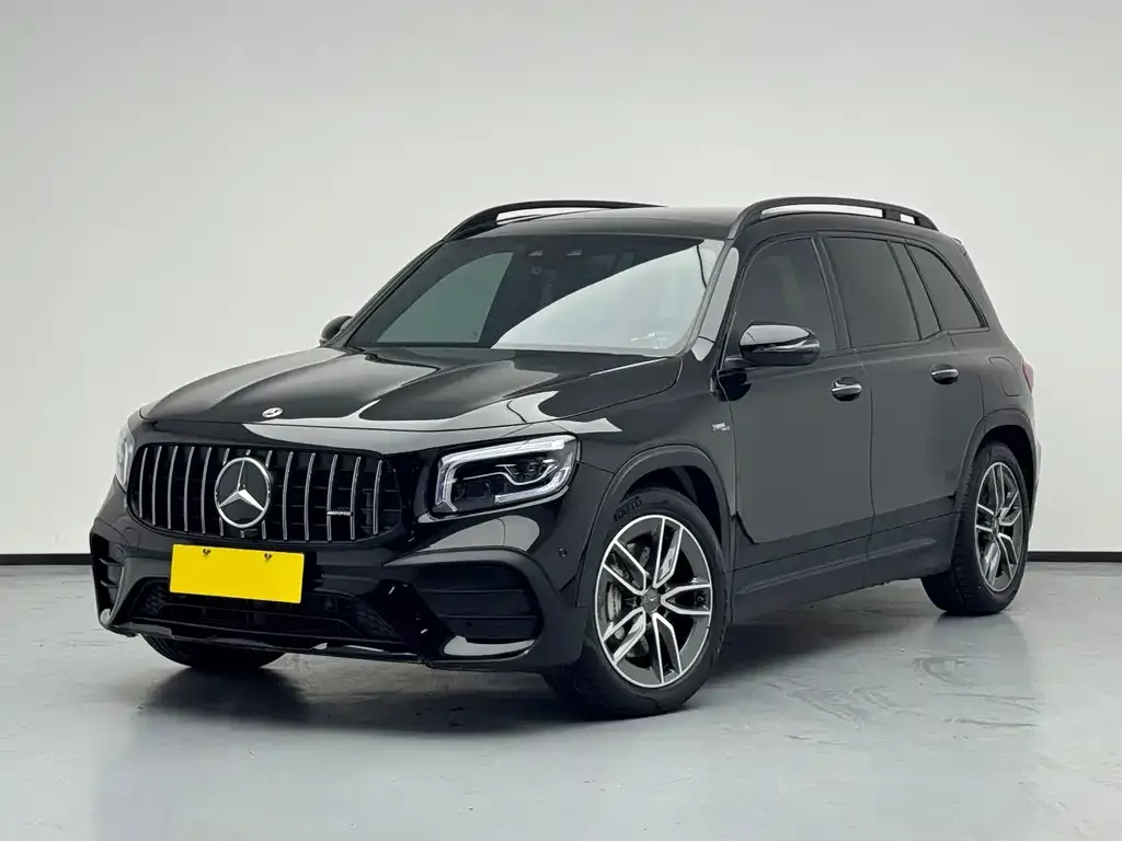 Mercedes-Benz GLB AMG — фото 1