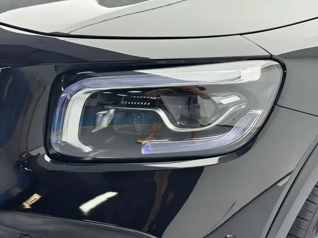 Mercedes-Benz GLB AMG — фото 9