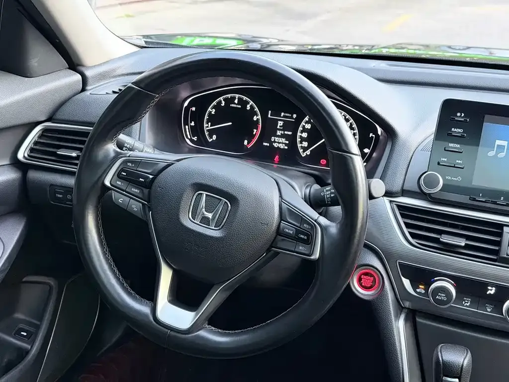 Honda Accord — фото 3