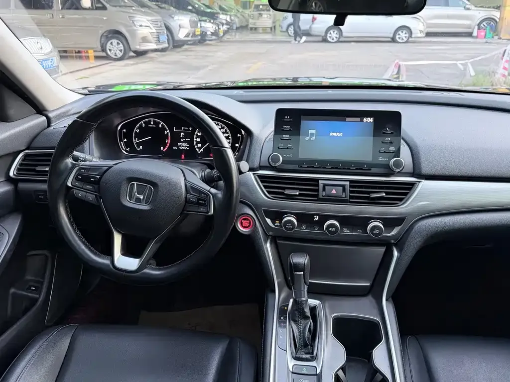 Honda Accord — фото 5