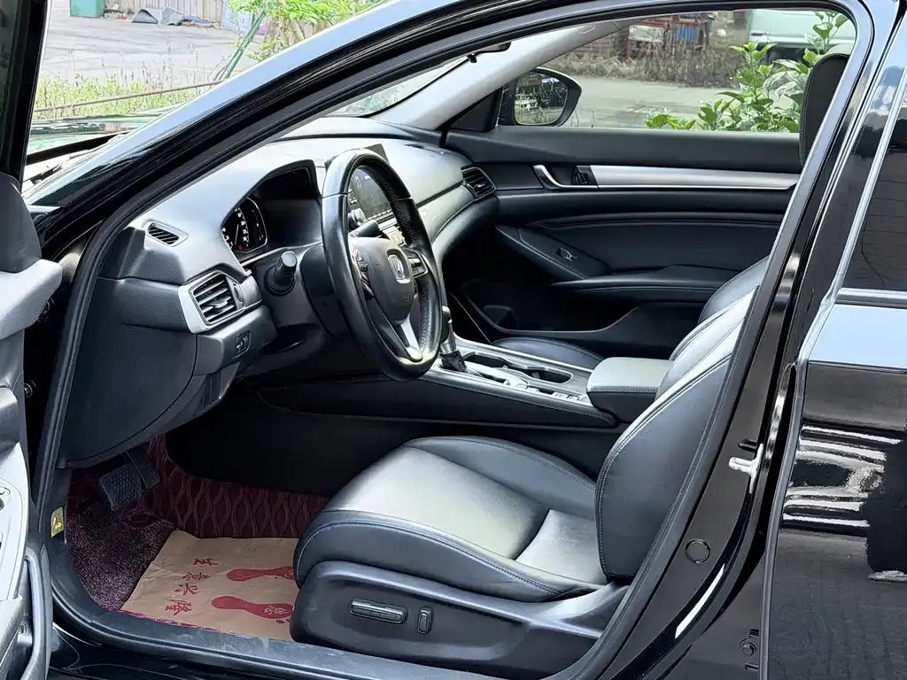 Honda Accord — фото 2