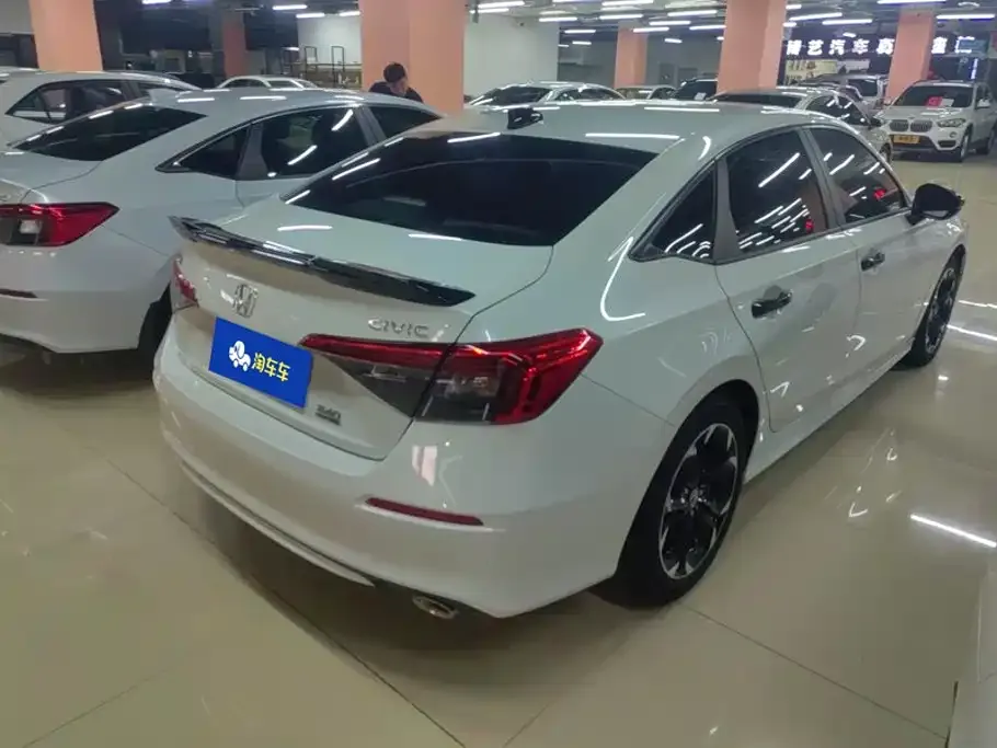Honda Civic — фото 10