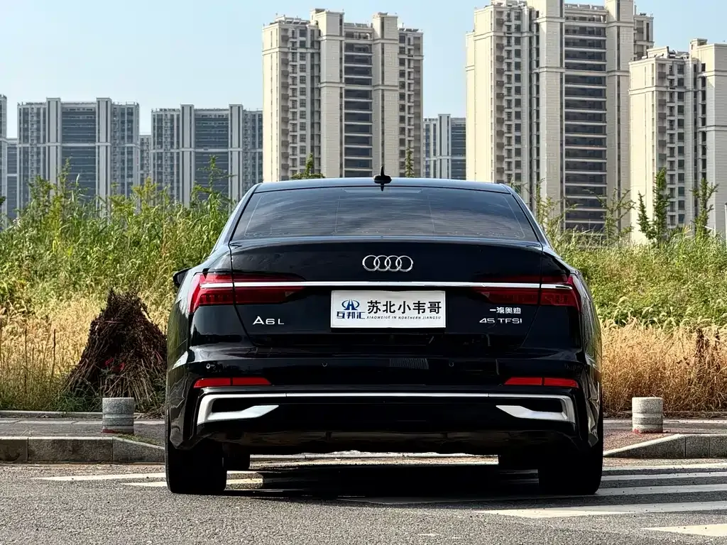 Audi A6L — фото 7