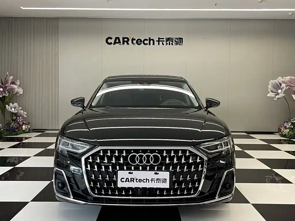 Audi A8 — фото 6