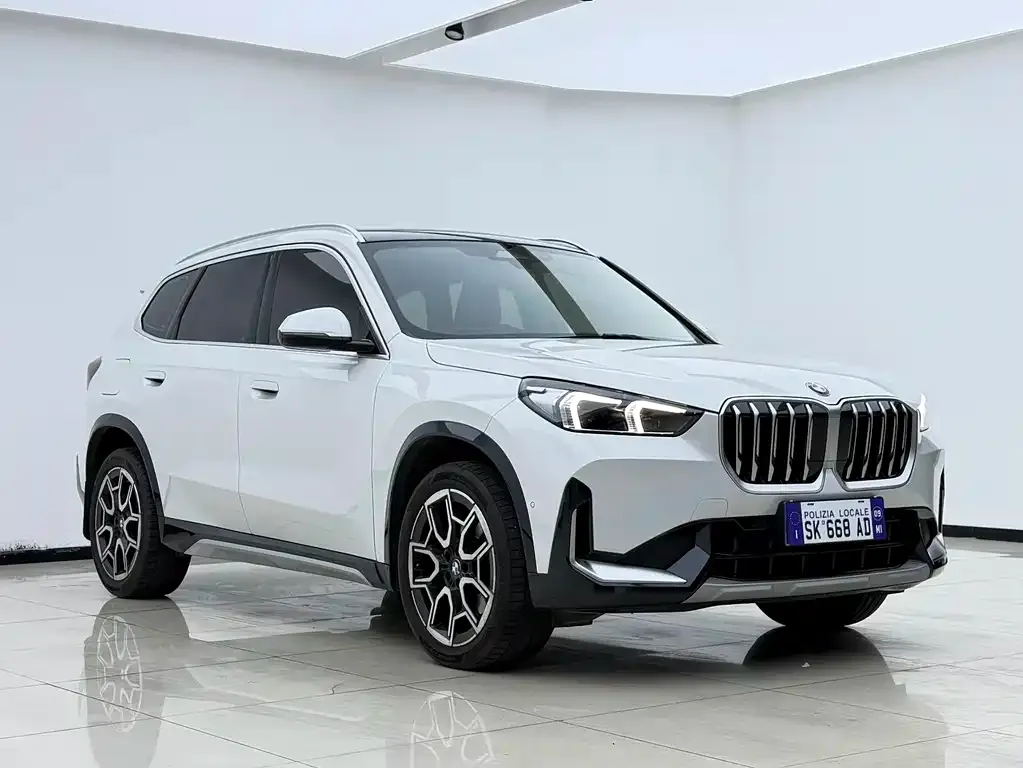BMW X1 — фото 5