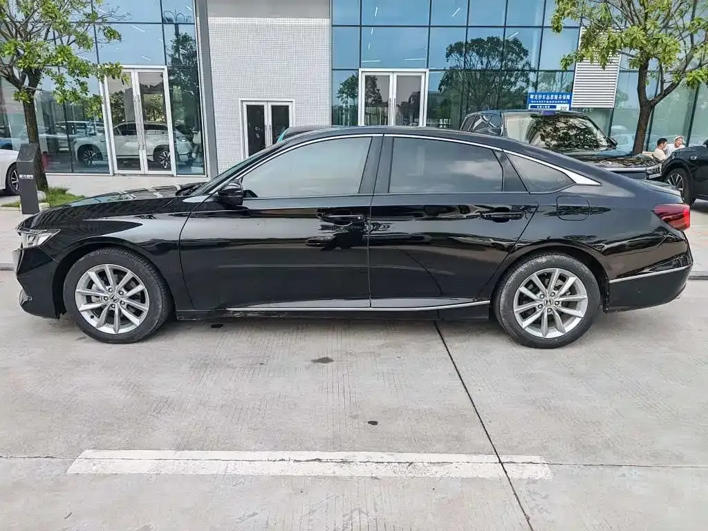 Honda Accord — фото 2