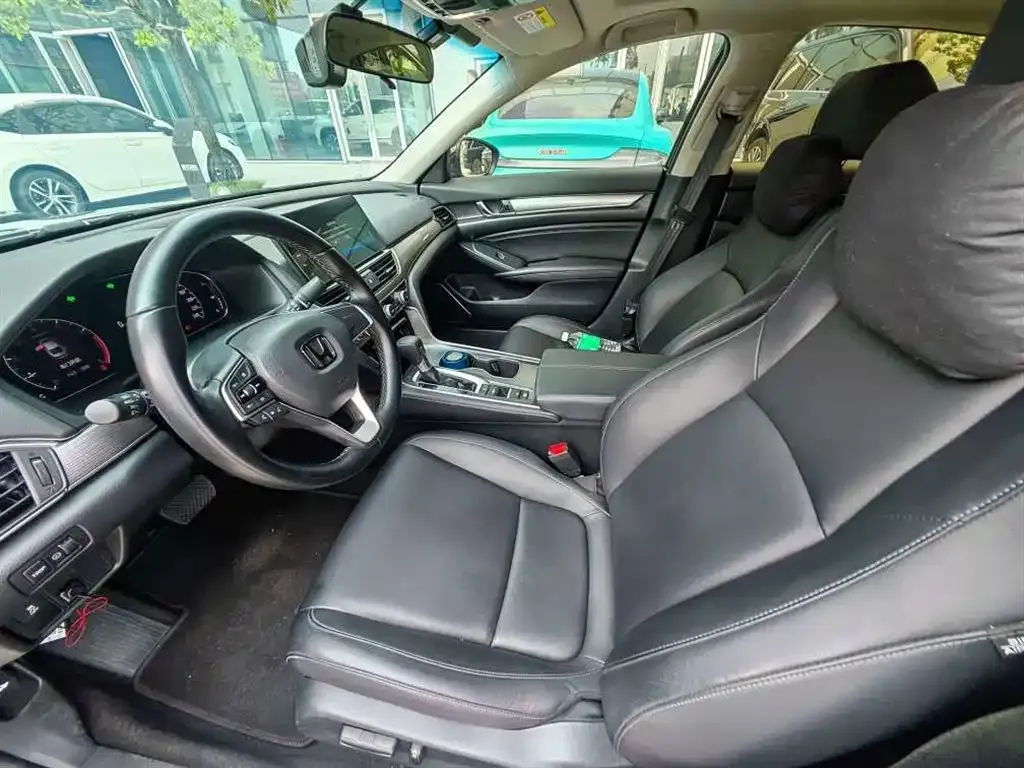 Honda Accord — фото 4