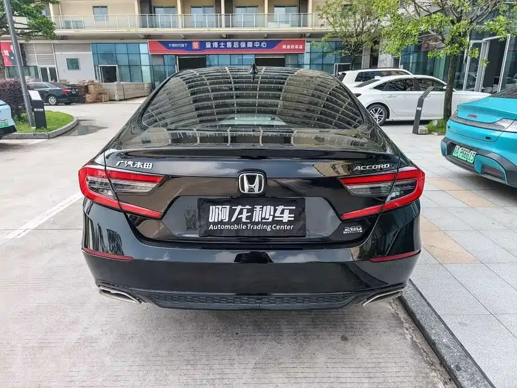 Honda Accord — фото 3