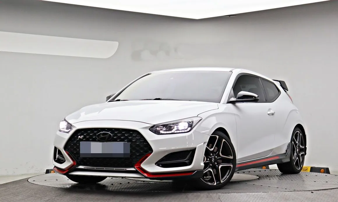 Hyundai Veloster — фото 1