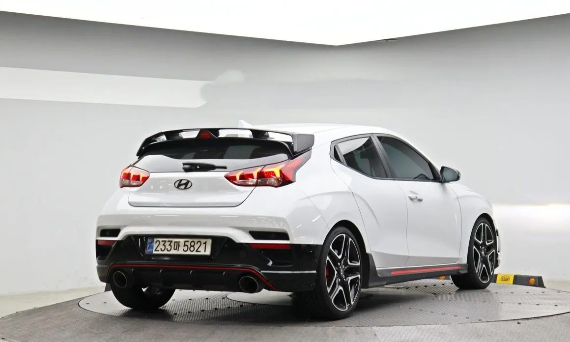 Hyundai Veloster — фото 8
