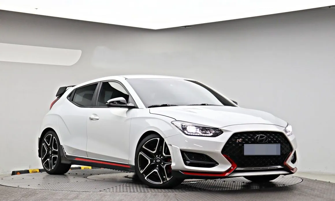Hyundai Veloster — фото 10