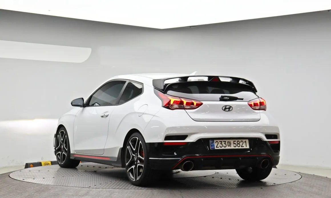 Hyundai Veloster — фото 4