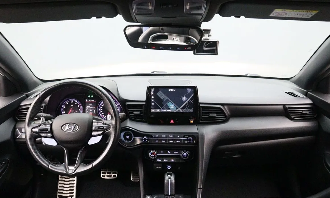 Hyundai Veloster — фото 6