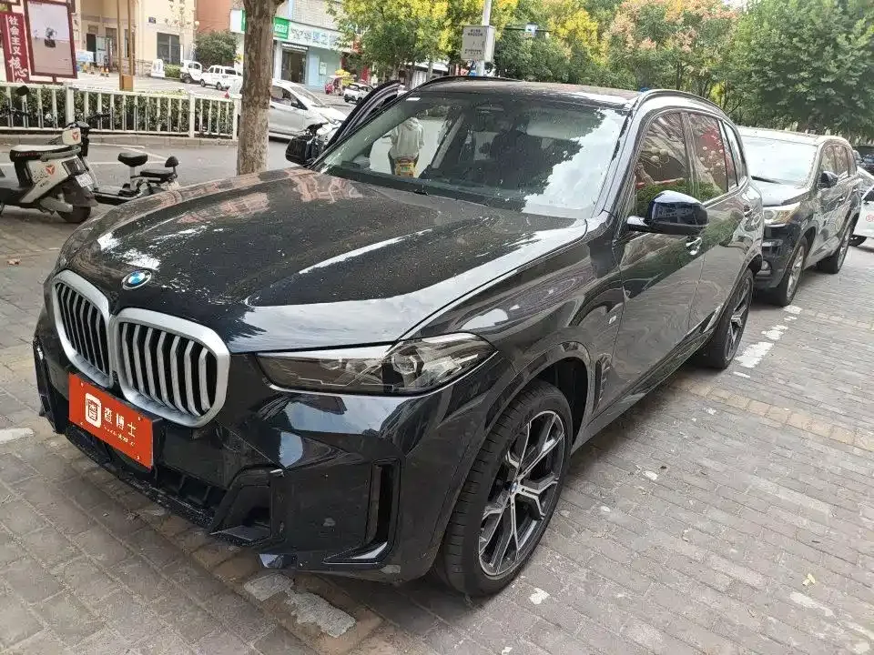 BMW X5 — фото 1