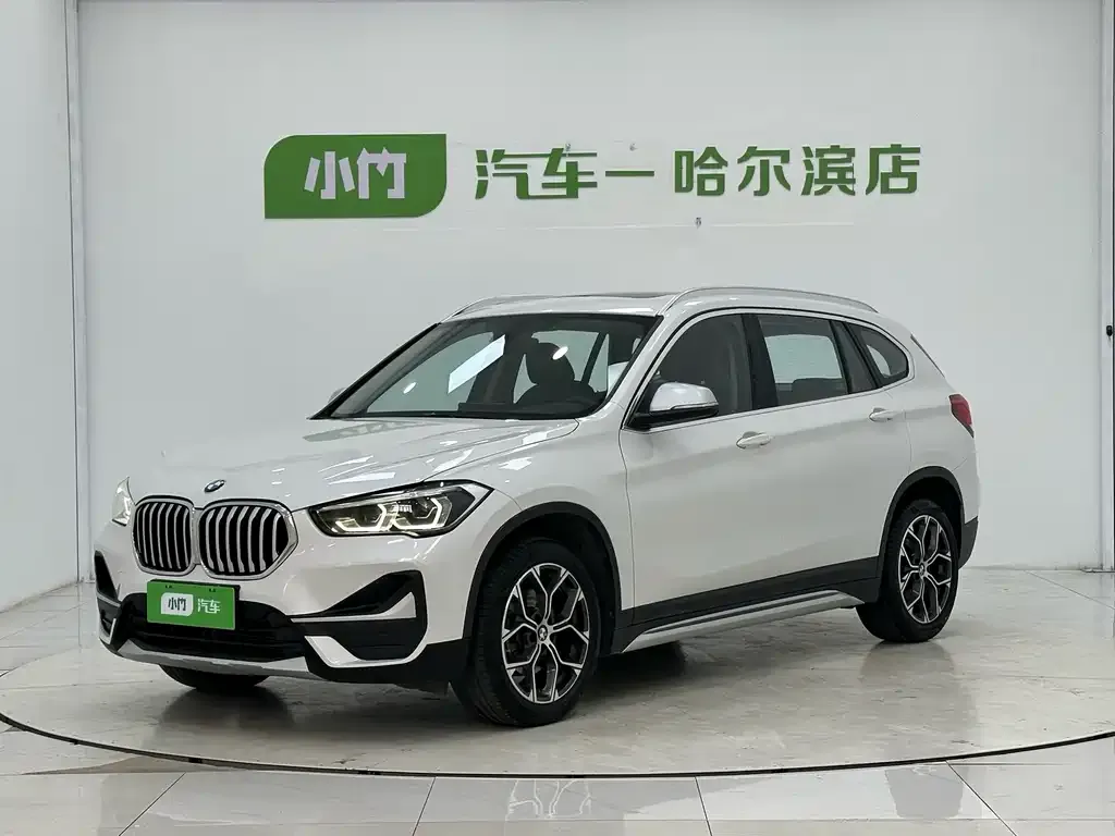 BMW X1 — фото 1