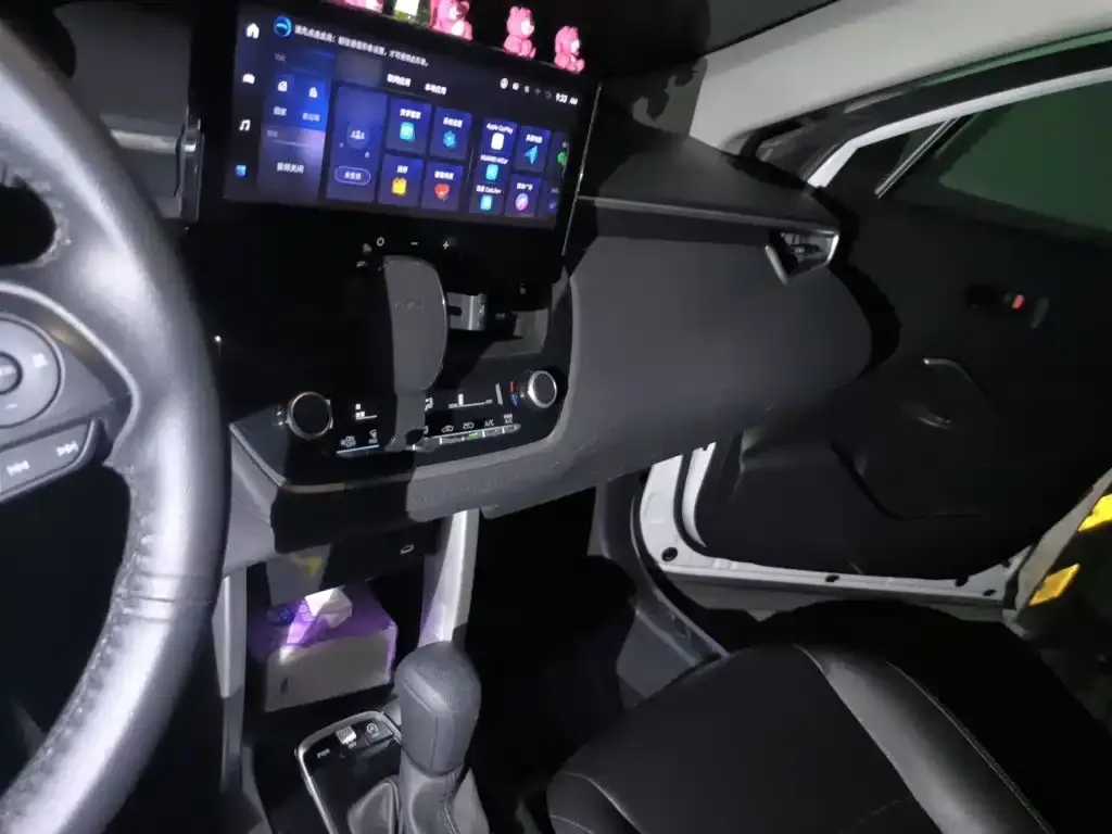 Toyota Corolla Cross — фото 9