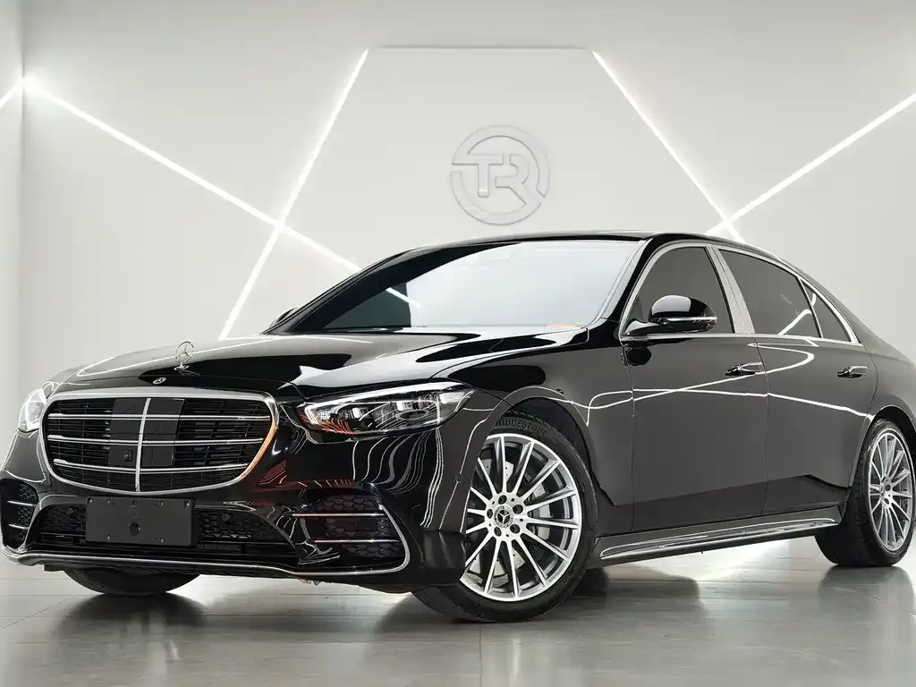 Mercedes-Benz S-Class — фото 1