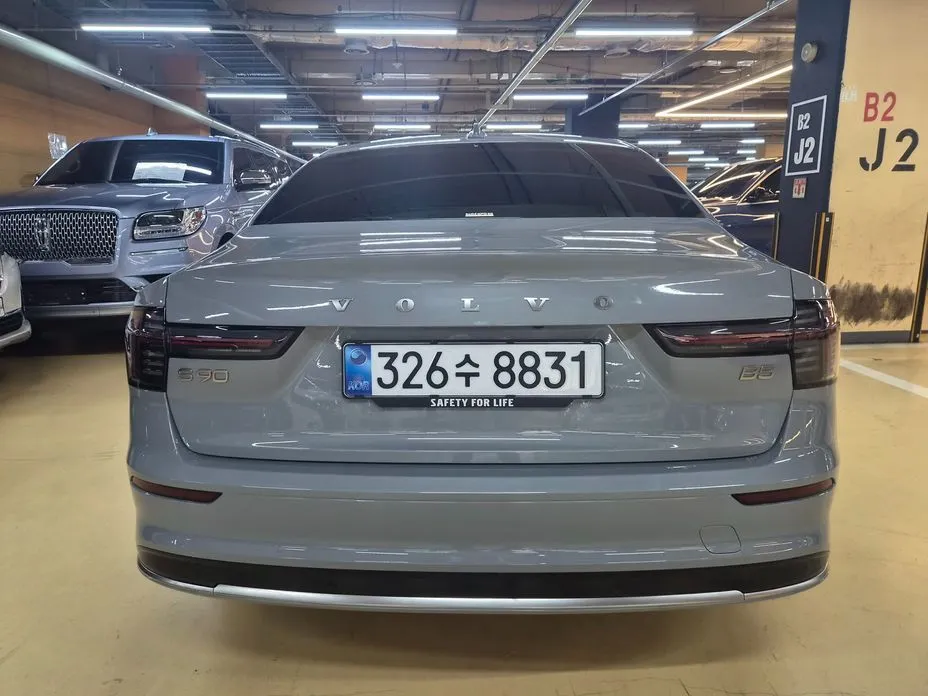 Volvo S90 — фото 7