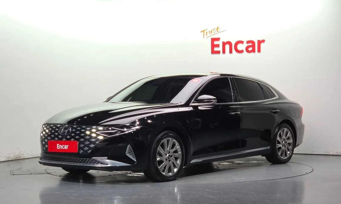 Hyundai Grandeur — фото 1