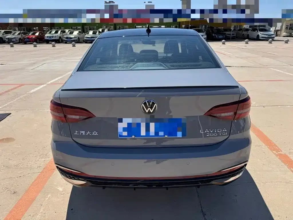 Volkswagen Lavida — фото 8