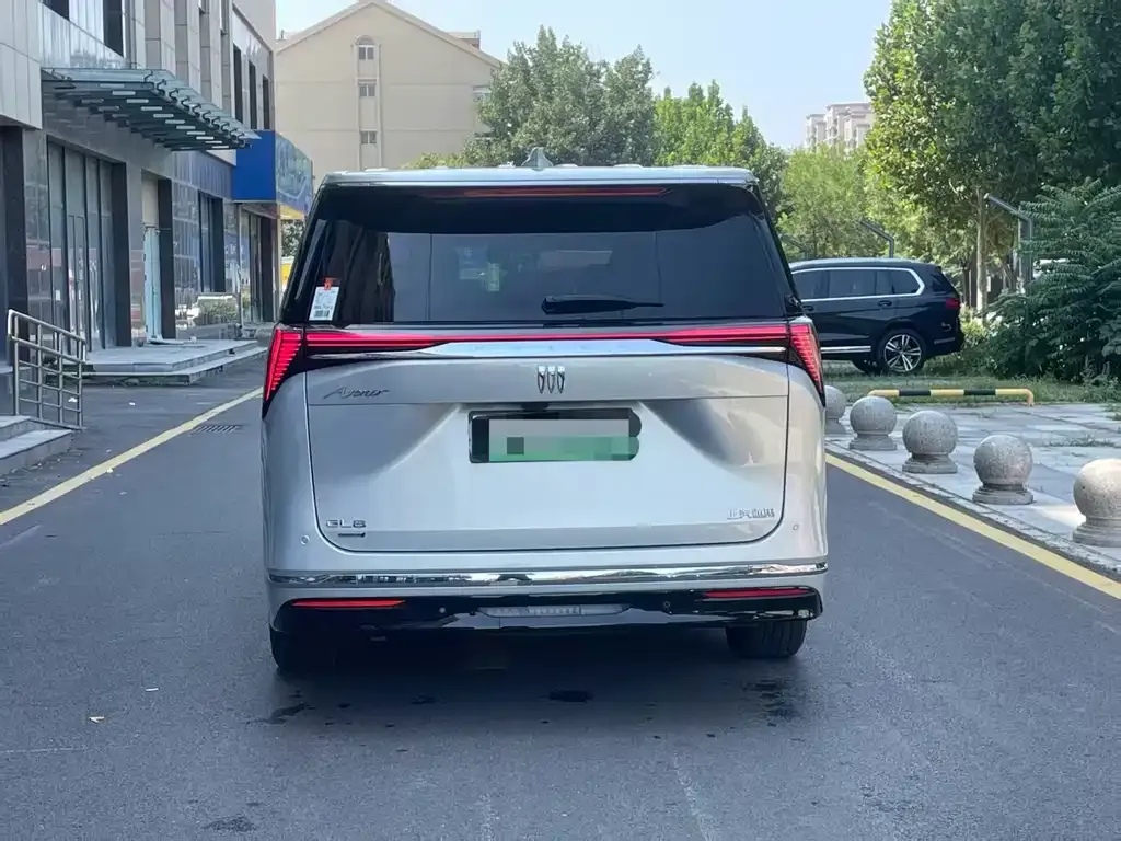 Buick GL8 Hybrid — фото 4