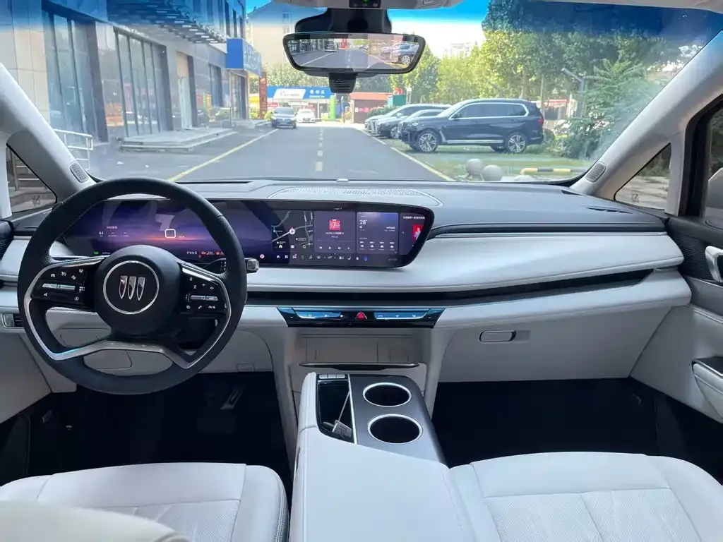 Buick GL8 Hybrid — фото 6