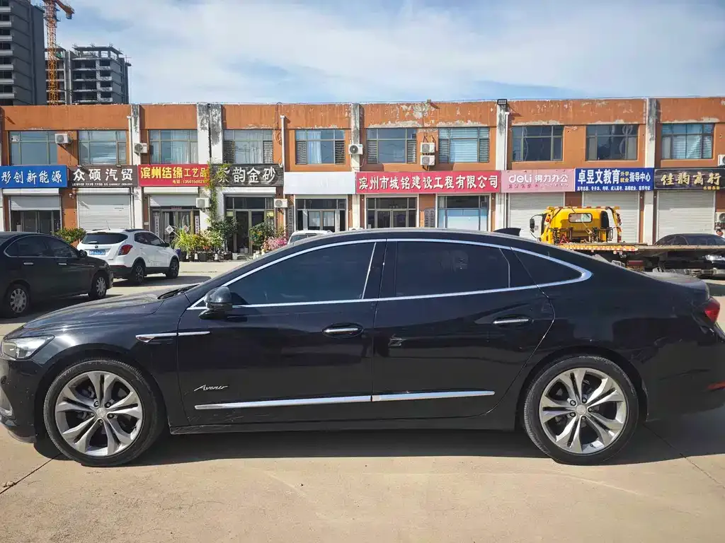 Buick LaCrosse — фото 9
