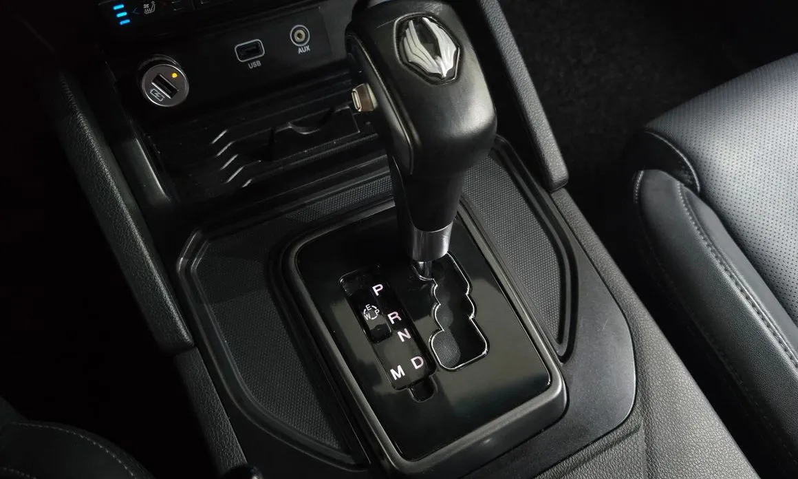 KG Mobility (Ssangyong) Rexton — фото 10