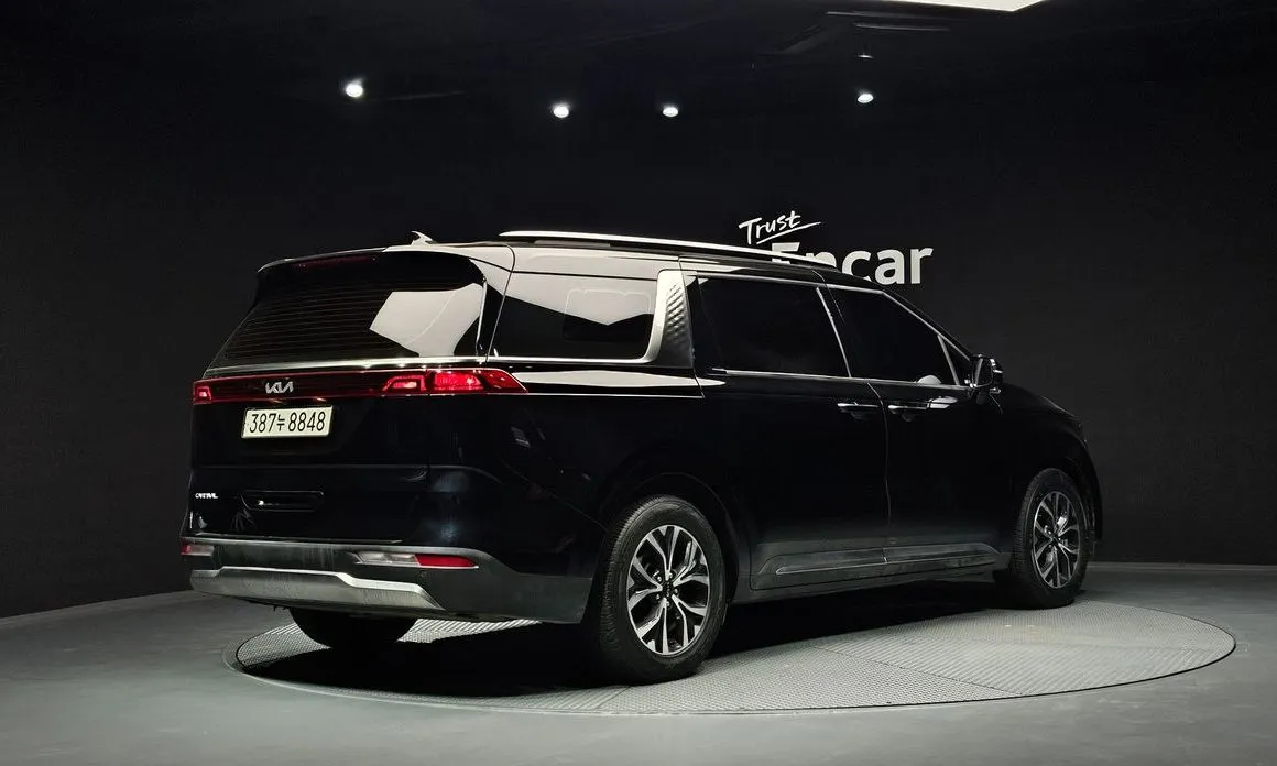Kia Carnival — фото 5