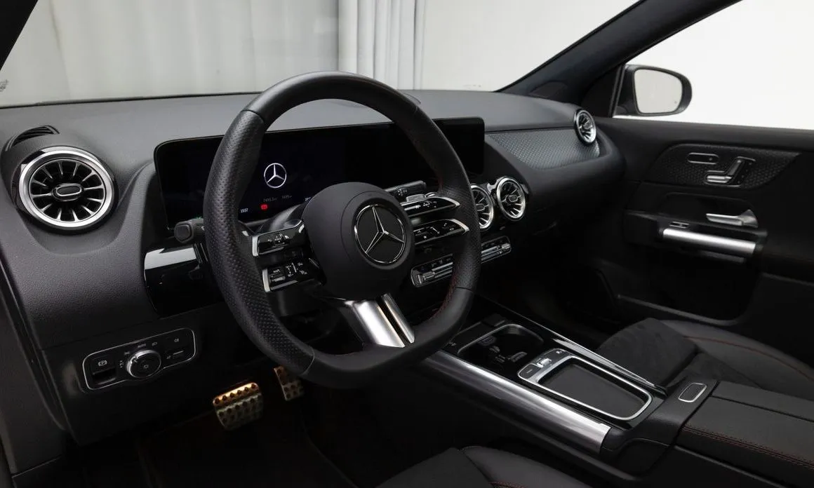 Mercedes-Benz GLA-Class — фото 7
