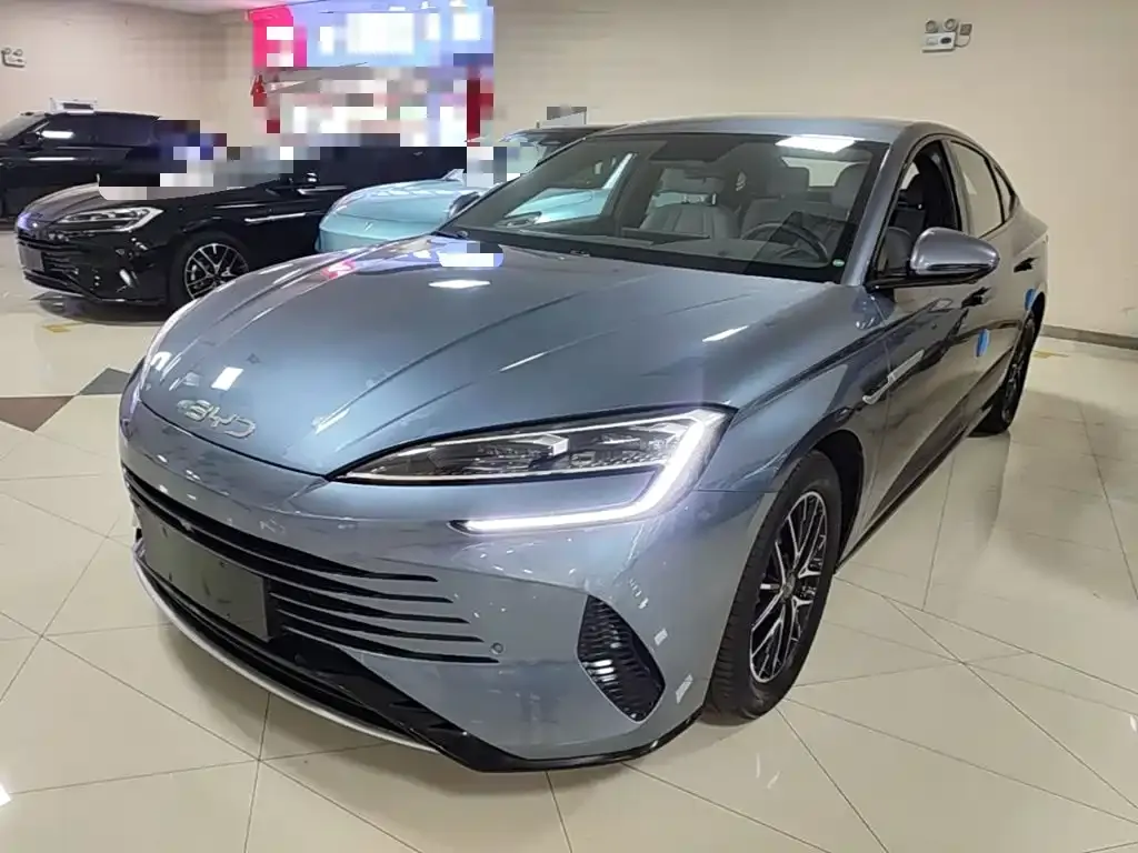 BYD Seal — фото 1