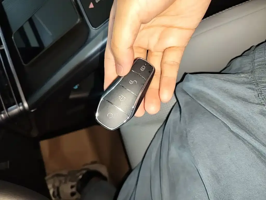 BYD Seal — фото 2
