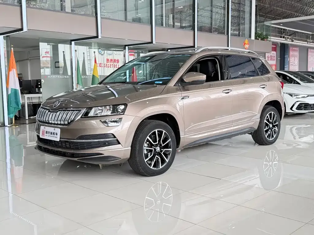 Skoda Karoq — фото 1