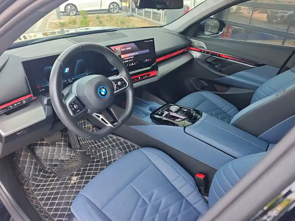 BMW i5 — фото 3