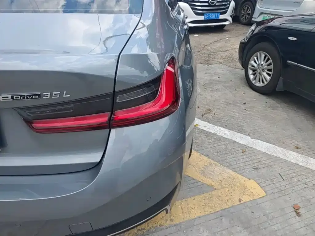 BMW i3 — фото 7