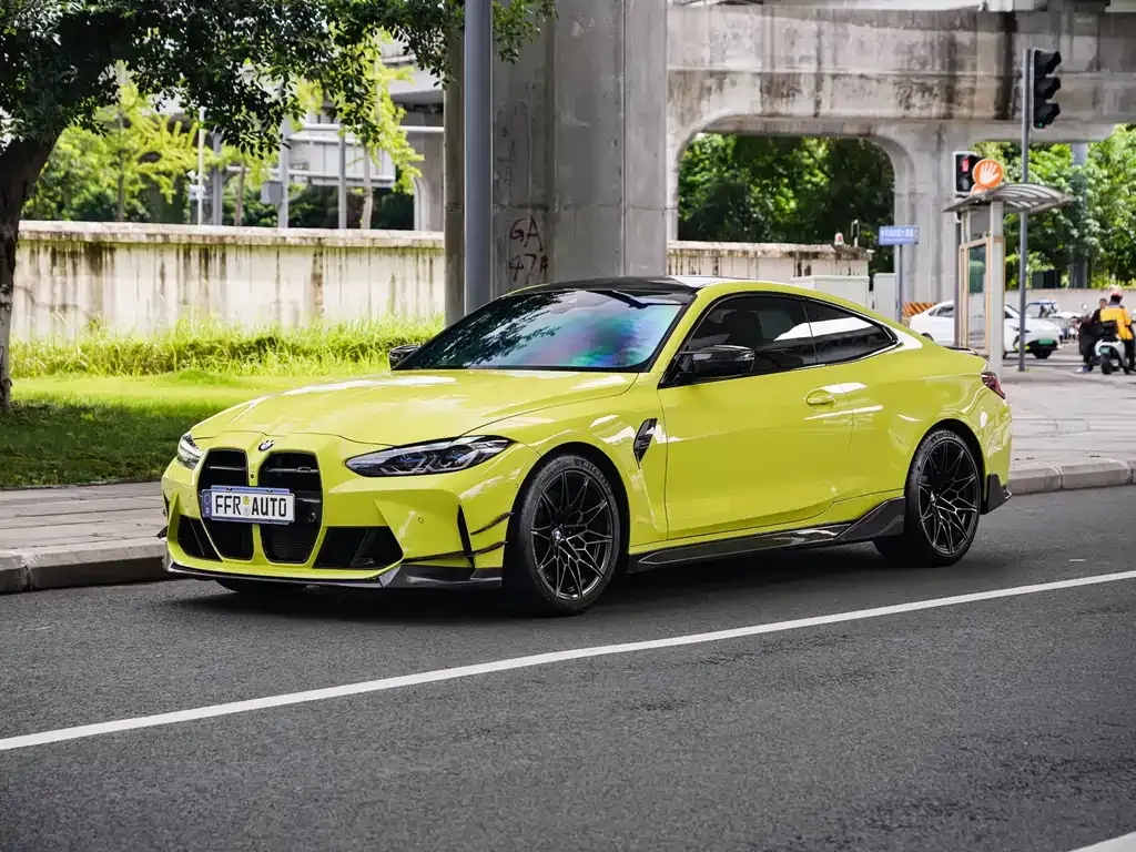 BMW M4 — фото 1