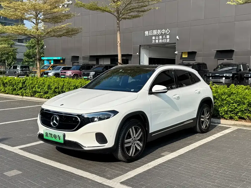 Mercedes-Benz EQA — фото 1