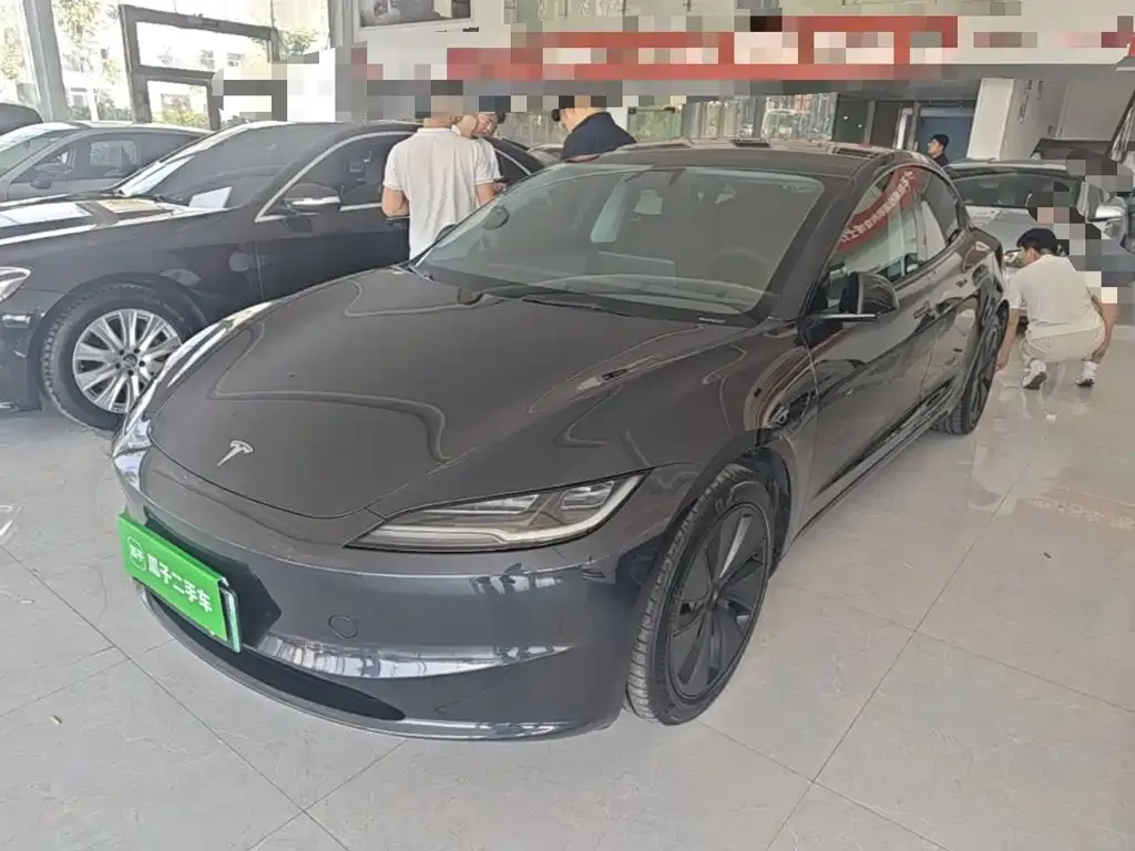 Tesla Model 3 — фото 5